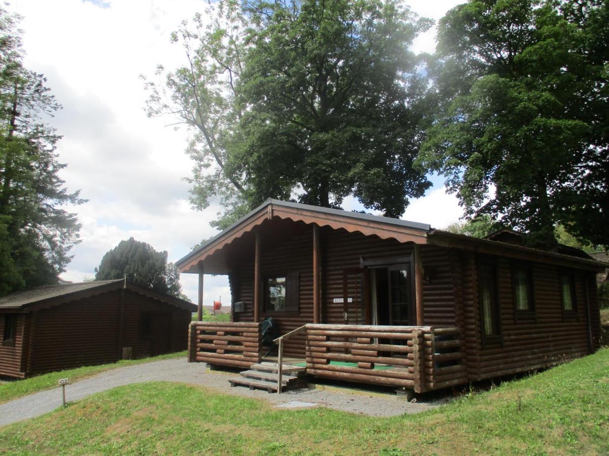 Pantglas Hall Holiday Lodges And Leisure Club Carmarthen Exterior foto